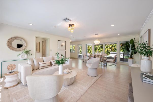 Chandelier, Dining room, Interior, Living room, Recessed Lighting, Wood Texture Flooring