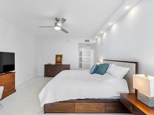 Bedroom, Interior, Marble, Recessed Lighting