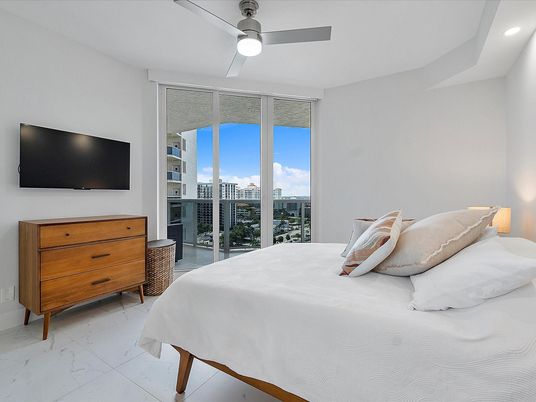 Bedroom, Interior, Marble, Recessed Lighting, Water