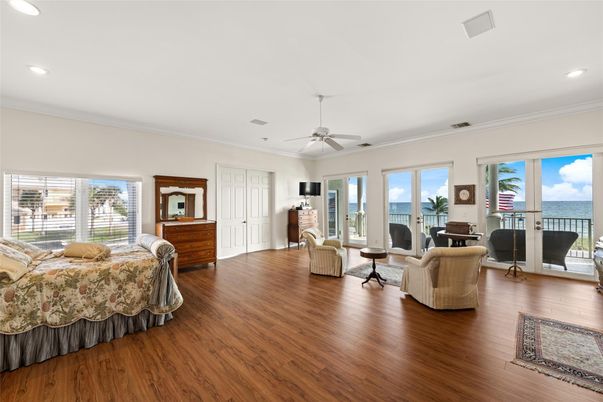 Interior, Living room, Piano, Recessed Lighting, Water, Wood Texture Flooring