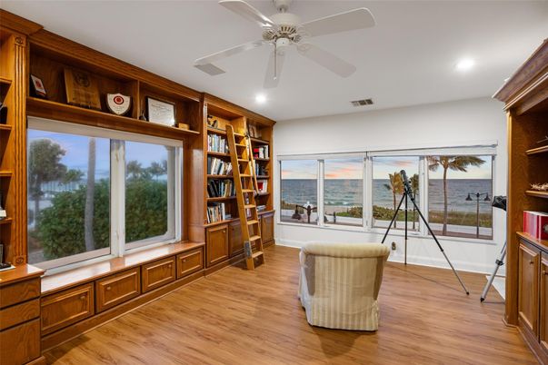Interior, Recessed Lighting, Water, Wood Texture Flooring
