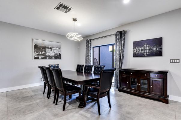 Dining room, Interior, Pendant Lights, Recessed Lighting