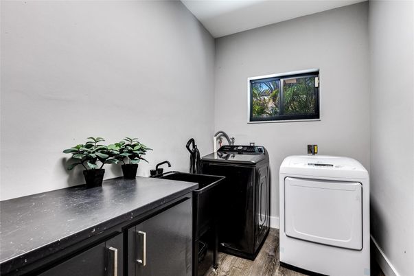 Interior, Washer