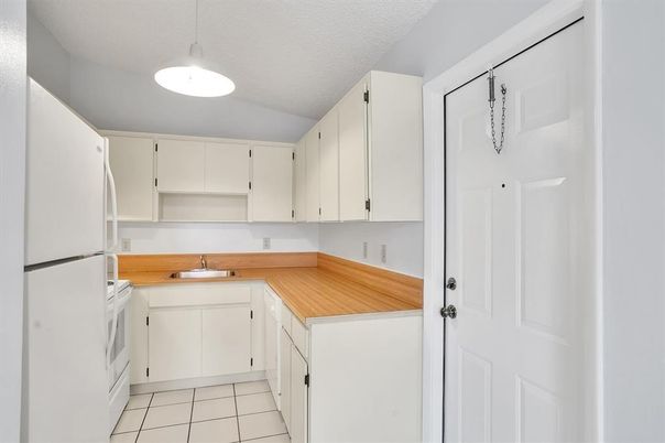 Interior, Kitchen, Pendant Lights