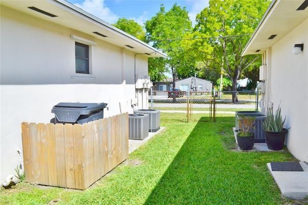 Backyard, Exterior