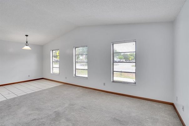 Empty room, Interior, Pendant Lights
