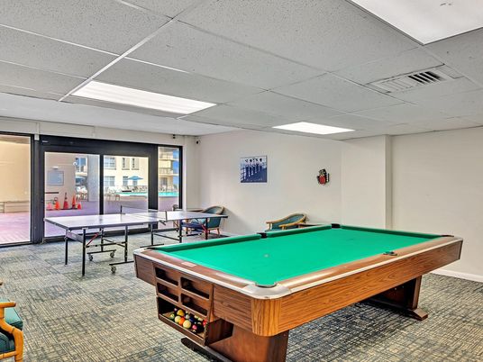 Billiard Table, Game Room, Interior