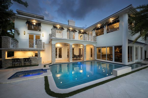 Exterior, Pool