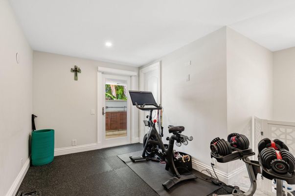 Fitness Equipment, Interior, Recessed Lighting