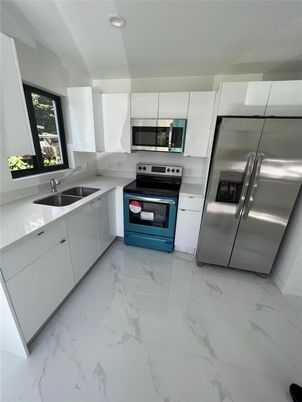 Interior, Kitchen, Marble, Recessed Lighting, Stainless Steel Appliances