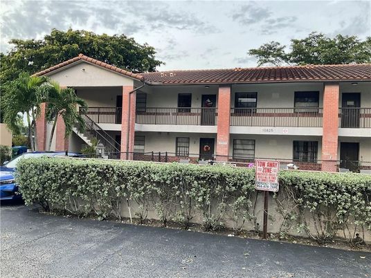 Exterior, Facade, Condo Building