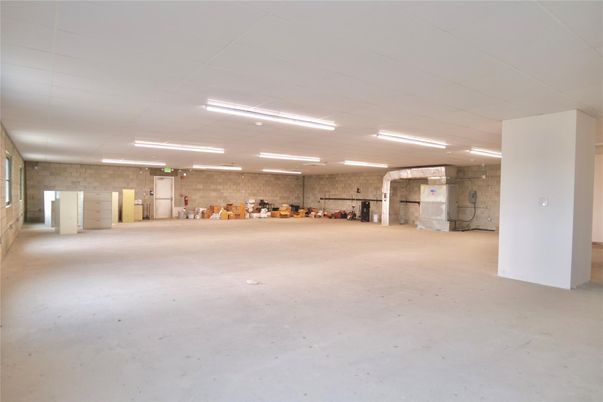 Empty room, Interior, Recessed Lighting, Stone Walls