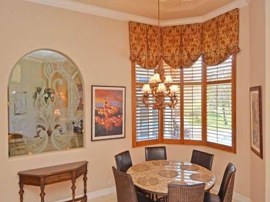 Chandelier, Dining room, Interior