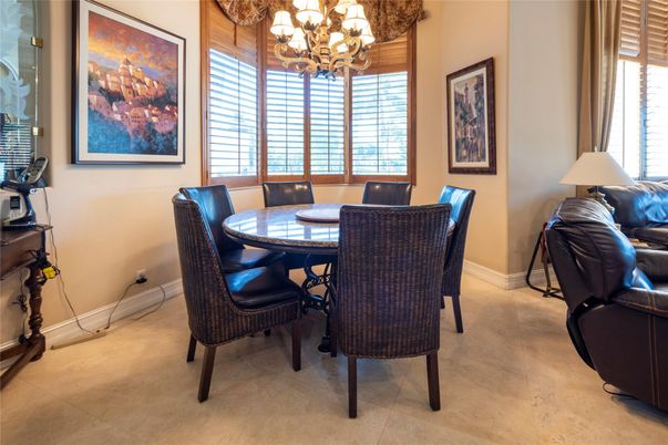 Chandelier, Dining room, Interior