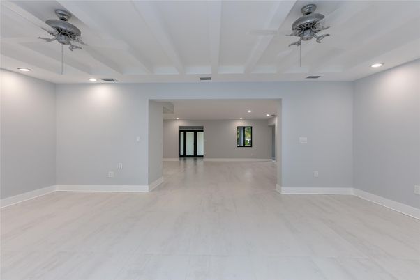 Empty room, Interior, Marble, Recessed Lighting