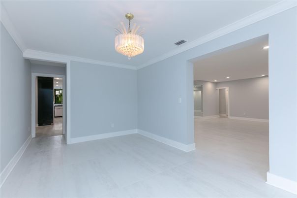 Chandelier, Empty room, Interior, Recessed Lighting