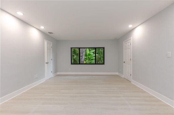 Empty room, Interior, Recessed Lighting, Wood Texture Flooring