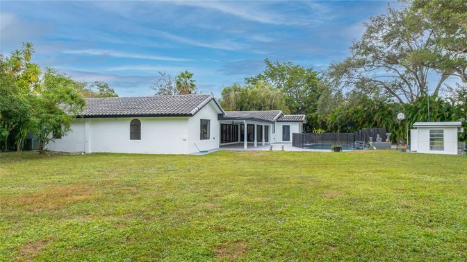 Backyard, Exterior, Playground