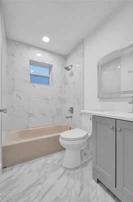 Bathroom, Interior, Marble, Marble Walls, Recessed Lighting