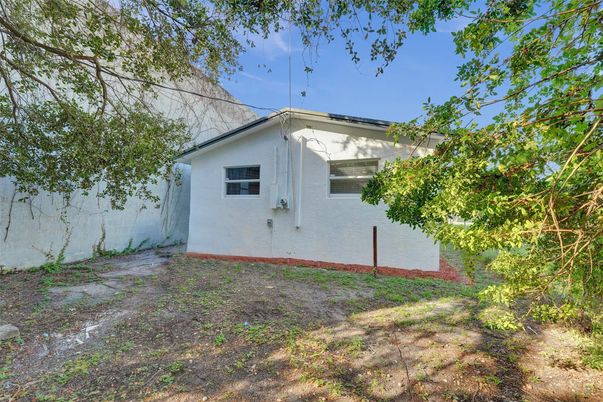 Backyard, Exterior