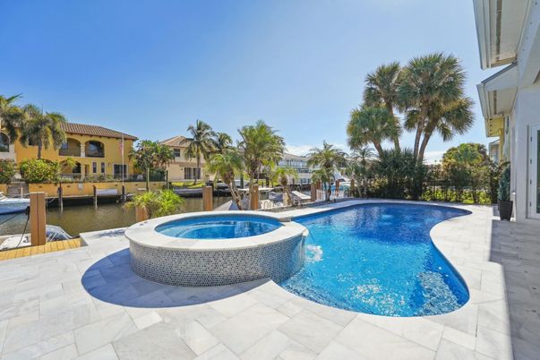 Exterior, Pool, Water