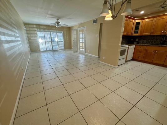 Empty room, Interior, Kitchen, Recessed Lighting