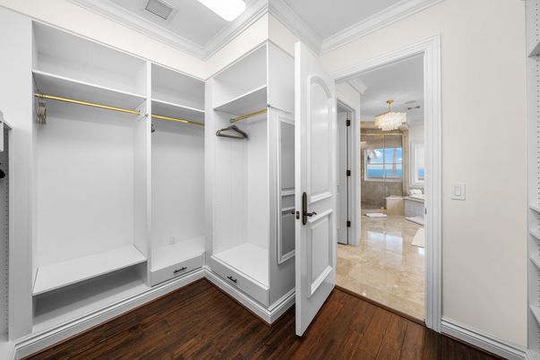 Chandelier, Interior, Walk-in Closets, Wood Texture Flooring