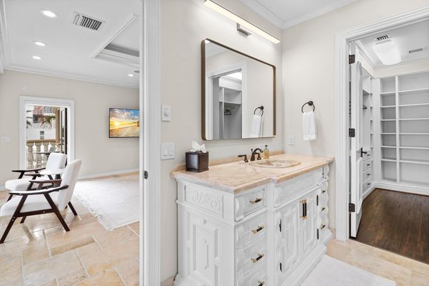 Bathroom, Interior, Recessed Lighting, Wood Texture Flooring