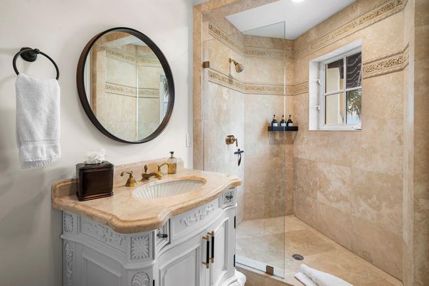 Bathroom, Interior, Recessed Lighting