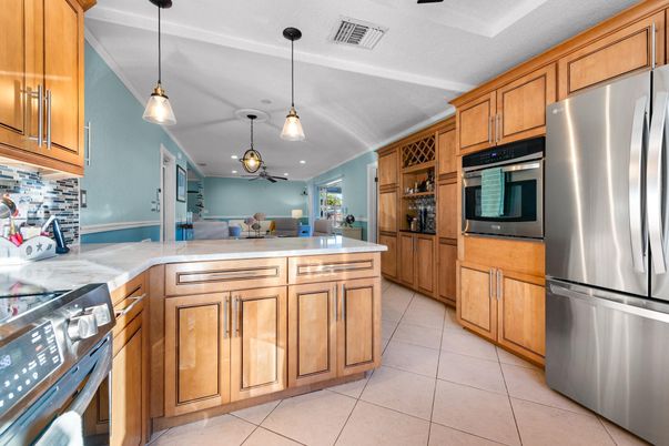 Interior, Kitchen, Pendant Lights, Recessed Lighting, Stainless Steel Appliances