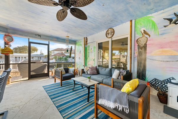 Exterior, Interior, Living room, Water