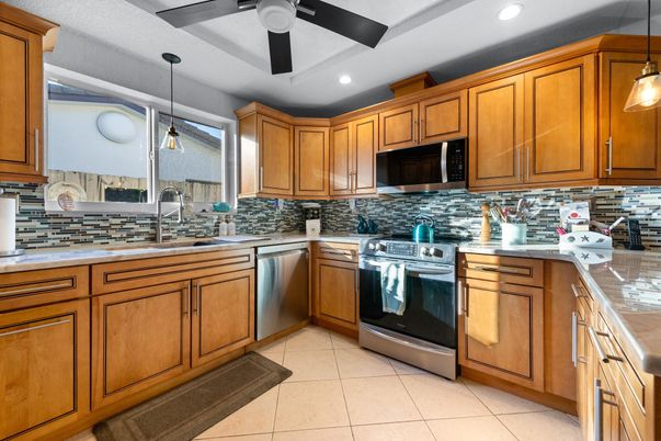 Interior, Kitchen, Pendant Lights, Recessed Lighting, Stainless Steel Appliances