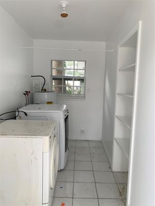 Interior, Washer