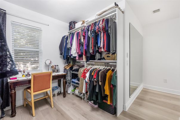 Interior, Walk-in Closets, Wood Texture Flooring
