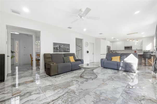 Interior, Kitchen, Living room, Marble, Pendant Lights, Recessed Lighting