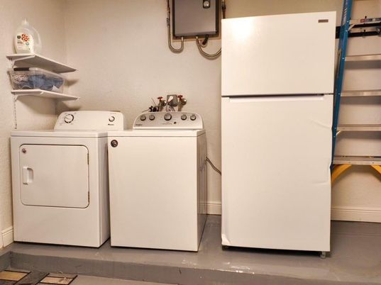 Interior, Washer