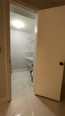 Interior, Marble, Walk-in Closets