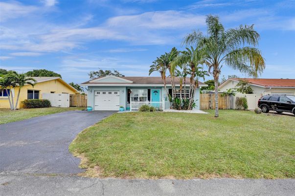 Attached, Backyard, Exterior, Facade, Ranch