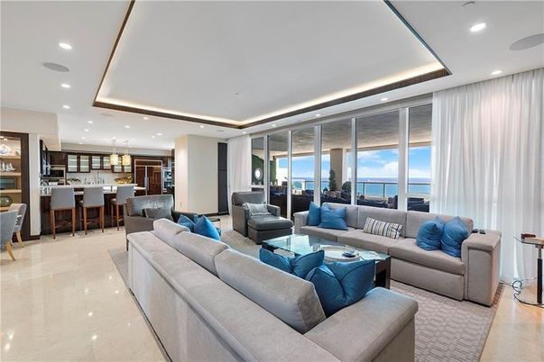 Interior, Kitchen, Living room, Pendant Lights, Recessed Lighting, Water