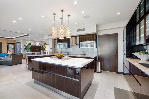 Interior, Kitchen, Living room, Pendant Lights, Recessed Lighting, Stainless Steel Appliances