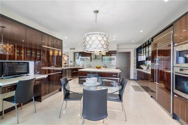 Dining room, Interior, Kitchen, Pendant Lights, Recessed Lighting