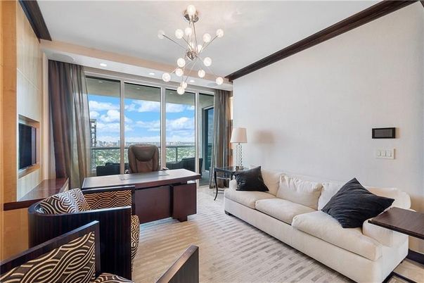 Interior, Living room, Pendant Lights, Recessed Lighting