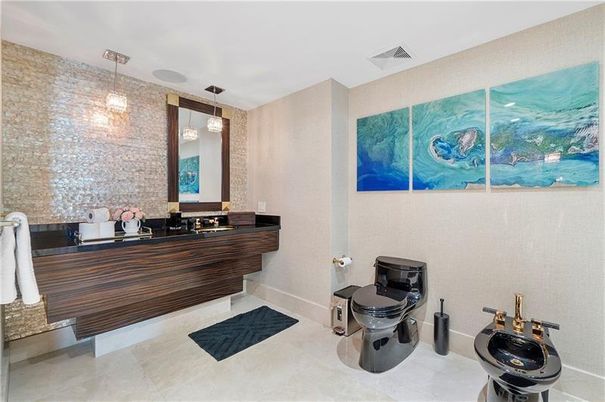 Bathroom, Interior, Pendant Lights