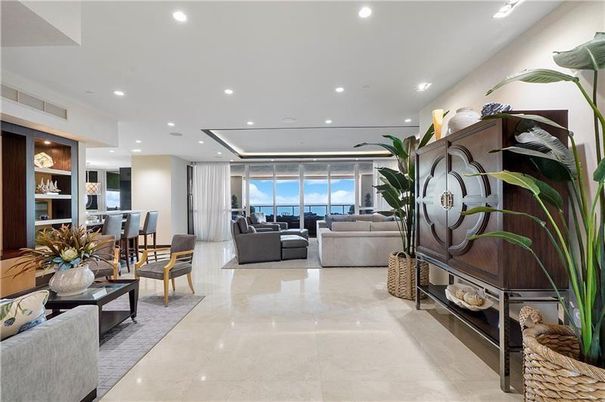 Dining room, Interior, Living room, Recessed Lighting