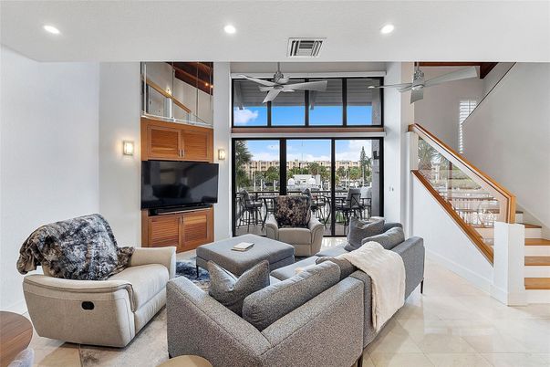 Dining room, Interior, Living room, Recessed Lighting