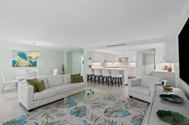 Dining room, Interior, Kitchen, Living room, Pendant Lights, Recessed Lighting