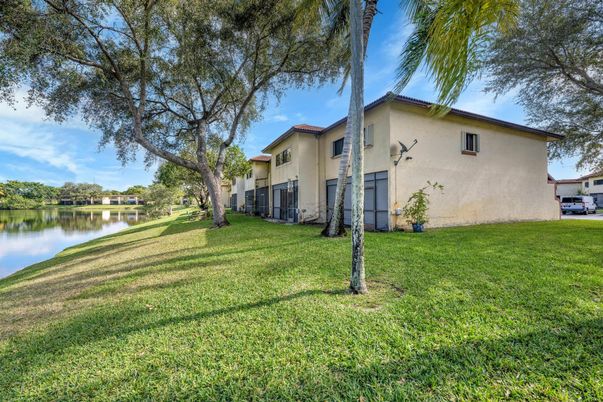 Backyard, Exterior, Water