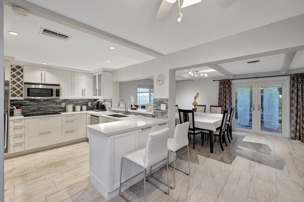 Dining room, Interior, Kitchen, Marble, Recessed Lighting, Stainless Steel Appliances