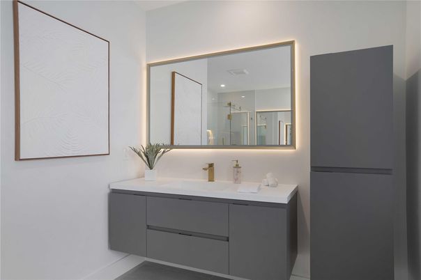 Bathroom, Interior, Recessed Lighting