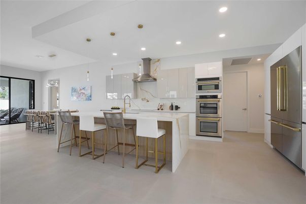 Interior, Kitchen, Pendant Lights, Recessed Lighting, Stainless Steel Appliances